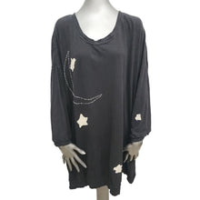 Load image into Gallery viewer, MAGNOLIA PEARL Oversized Tunic Top Shirt Black Moon Stars Applique Boho OS
